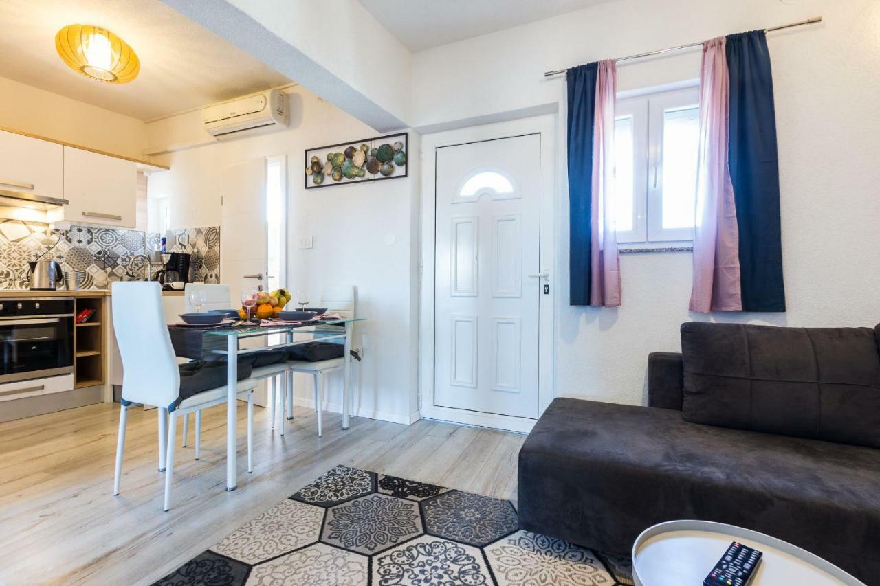 Apartments Mazijini Dvori 扎达尔 外观 照片